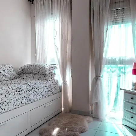 Atico Con Terraza - A 600 Metros De Playa La Carihuela - Piscina - Parking Gratis