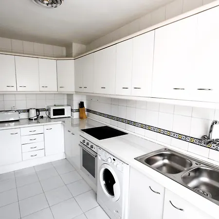 Atico Con Terraza - A 600 Metros De Playa La Carihuela - Piscina - Parking Gratis *