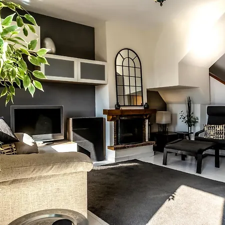 Apartamento Atico Con Terraza - A 600 Metros De Playa La Carihuela - Piscina - Parking Gratis Torremolinos