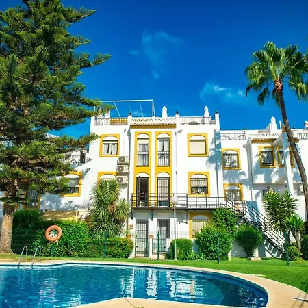 Atico Con Terraza - A 600 Metros De Playa La Carihuela - Piscina - Parking Gratis טורמולינוס