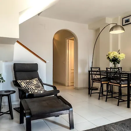 Atico Con Terraza - A 600 Metros De Playa La Carihuela - Piscina - Parking Gratis דירה טורמולינוס