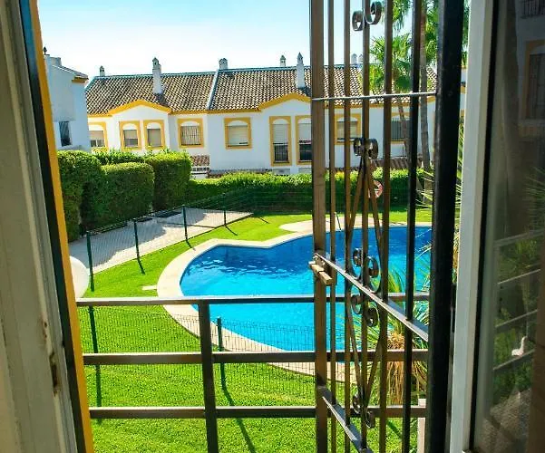 Atico Con Terraza - A 600 Metros De Playa La Carihuela - Piscina - Parking Gratis