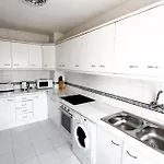 Atico Con Terraza - A 600 Metros De Playa La Carihuela - Piscina - Parking Gratis *